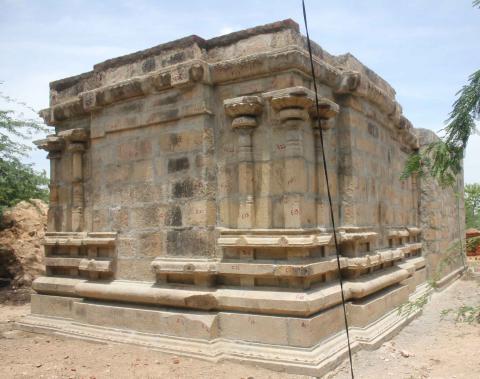 கைலாசநாதர் கோயில் முழுத்தோற்றம்  (புனரமைக்கப்பட்டது), ஆலம்பாக்கம், திருச்சி, கி.பி.8-ஆம் நூற்றாண்டு