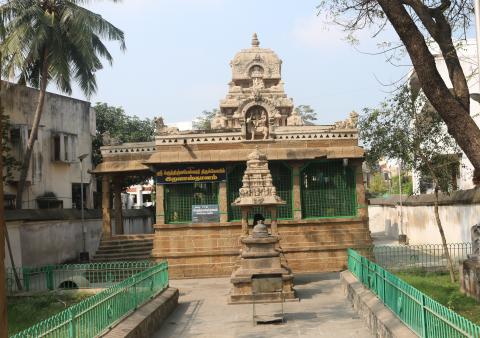 இறவாதீஸ்வரம் கோயிலின் முகப்புத் தோற்றம், இறவாதீஸ்வரர் கோயில், காஞ்சிபுரம், கி.பி.8-ஆம் நூற்றாண்டு